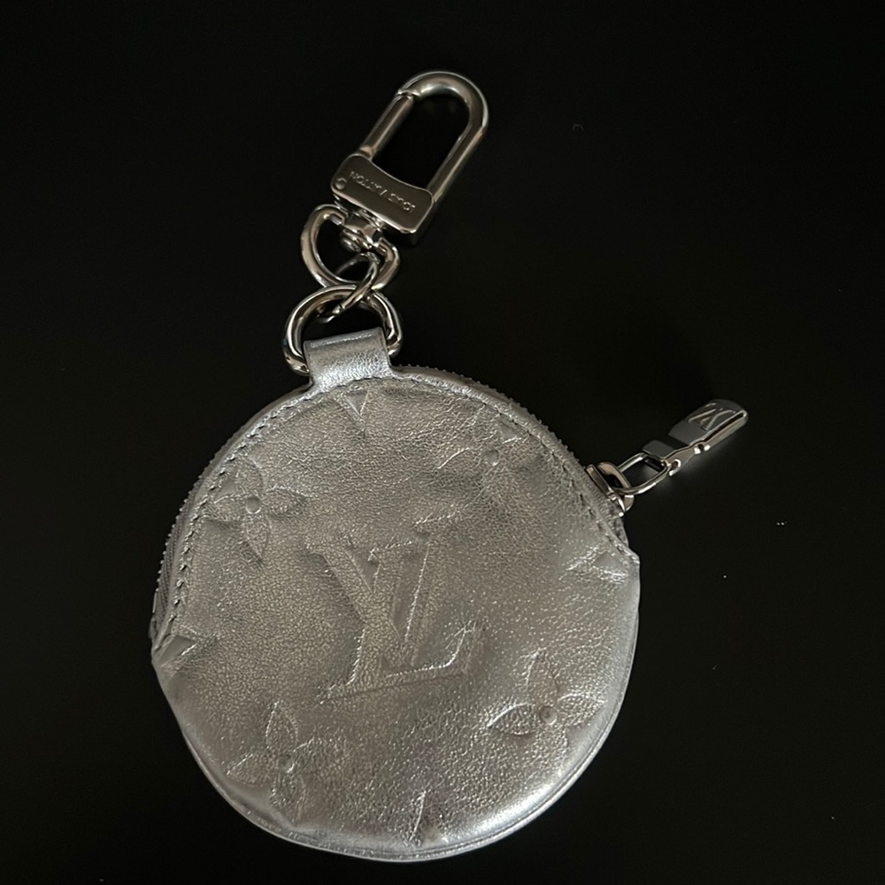 Louis Vuitton key chain pouch